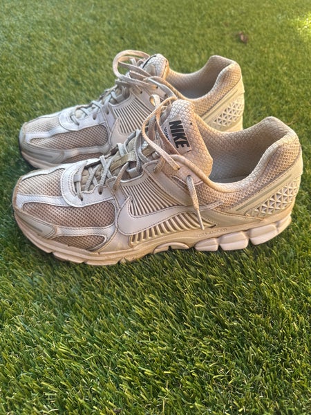 White Men's Size M 12.0 (W 13.0) Adult Nike Shoes (Used)