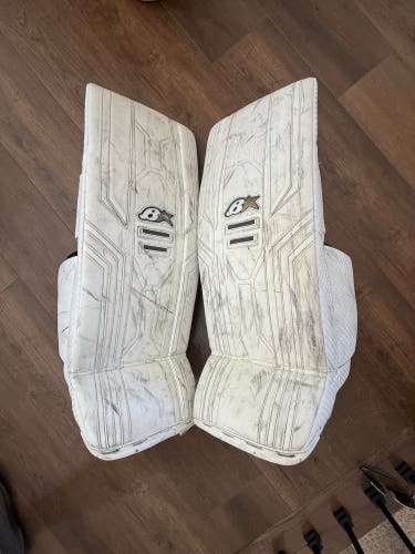 29" Brian's Optik X3 Goalie Leg Pads (Used)