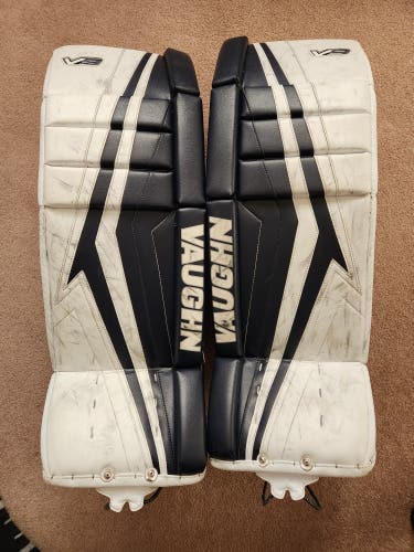 32" Vaughn Velocity V9 Goalie Leg Pads (Used)