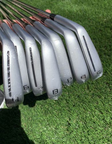 Men's TaylorMade P-790  Iron Set Stiff Flex