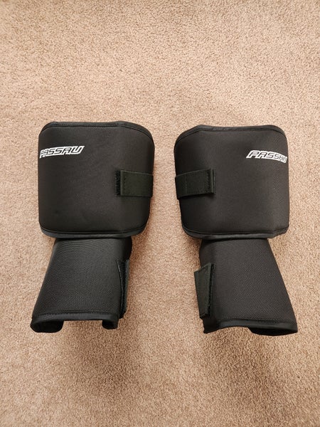 Passau Pro Light Knee Guard L/XL (New)