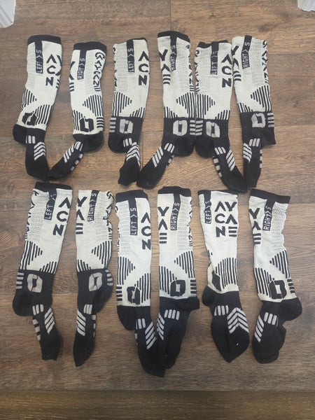 Black Unisex Small Aycane Blade Pro Adult Skate Socks (Used)