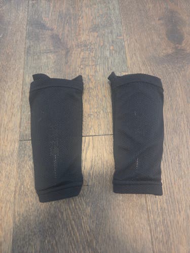 Youth soccer Shin Guards (Used)