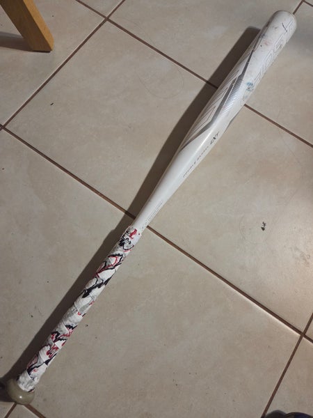 Easton Ghost Unlimited Composite Bat (-11) 20 oz 31" (Used)