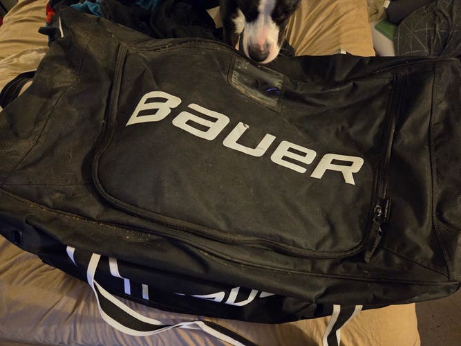 XL Rolling Bauer Pro Bag (Used)
