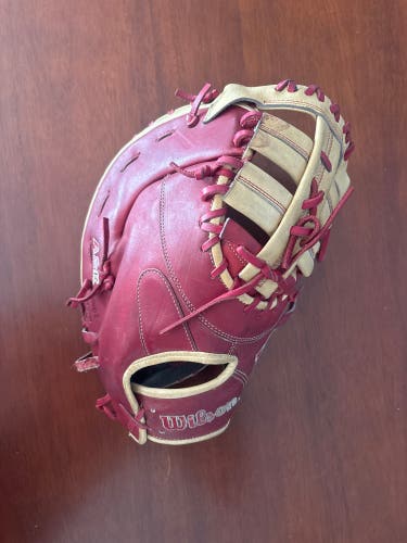 Wilson A2000 RH First Base Baseball Glove 12.5" (New)
