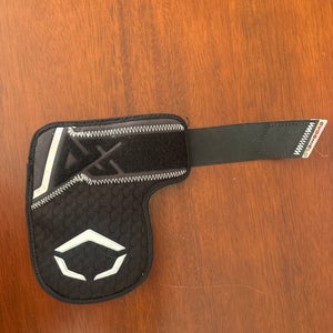 Black Senior EvoShield Hand guard Wrist Guards (Used)