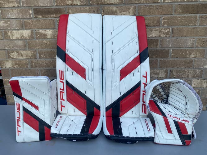 TRUE HZRDUS Pro Stock Goalie Glove and Pad Set WEEKS BLACKHAWKS 45724