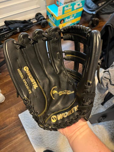 Worth Player Series Softball Glove 14" LHT (Used)