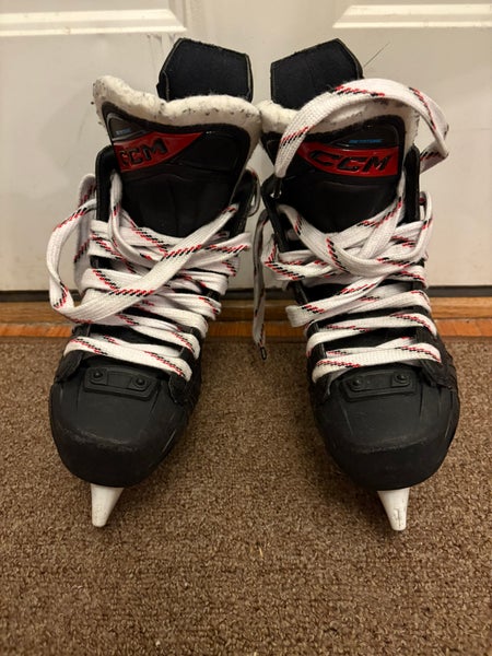 CCM Jetspeed FT680 Hockey Skates Regular Width Size 2 (Used)