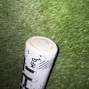 Combat Cookies and Cream Spec A1 BBCOR (Hottest Bat) 34 inch, 31 oz.