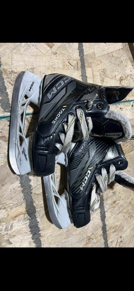 2024 CCM Hockey Skates Regular Width 10 (New)