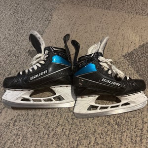 Bauer Supreme UltraSonic Skates Regular 8.5 with Fly-X blades