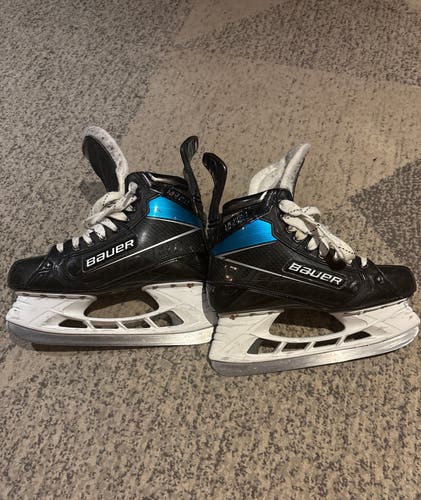 Bauer Supreme UltraSonic Skates Regular 8.5 with Fly-X blades