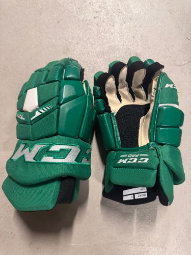CCM HG42 Gloves 14" Pro Stock (Used)