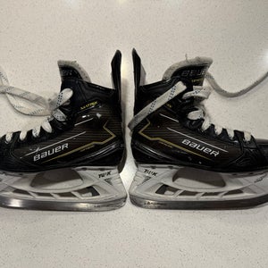 Bauer Supreme Matrix Hockey Skates – Size 3.5D (2024 Model)