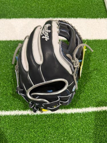 2025 Rawlings Heart of The Hide RH Infield Softball Glove 11.75" (New)