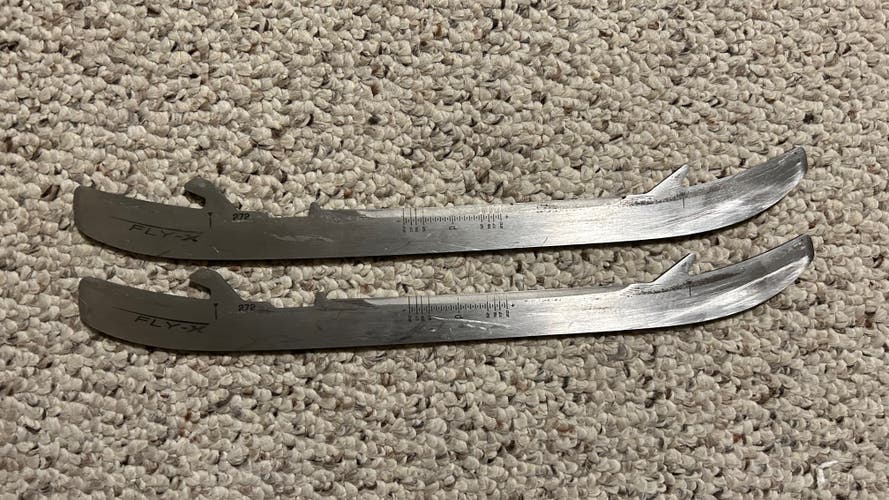 Bauer Fly-X 272 mm (Used)