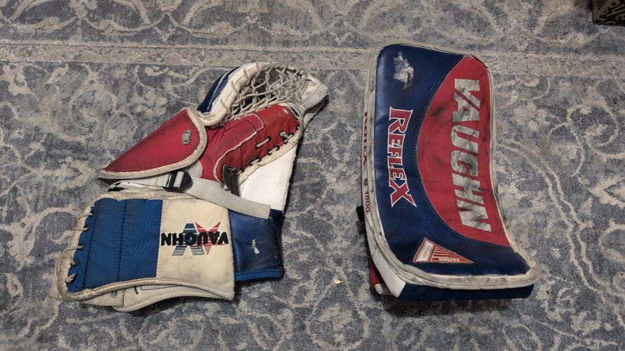 Vaughn Glove and blocker Regular (Used)