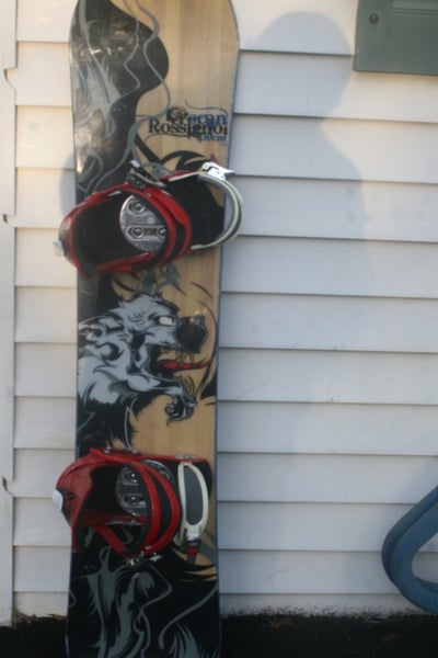 Rossignol 130 cm Snowboard With Ride Small Bindings
