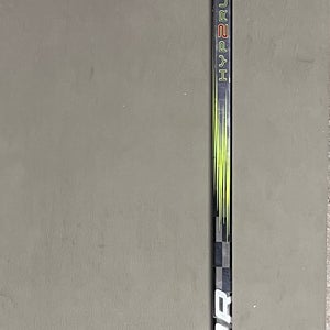 Senior Bauer Hyperlite 2 Right Handed Hockey Stick P90 (Used)