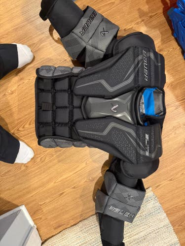 Small 2025 Bauer Elite Goalie Chest Protector (New)