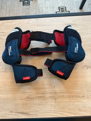 Junior Medium CCM Next Elbow Pads (Used)