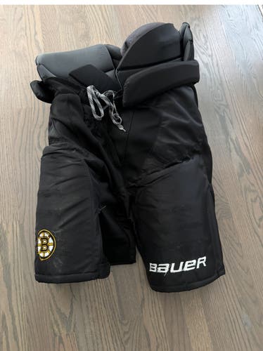 Men's Senior Large Bauer Hockey Pants Pro Stock (Used)