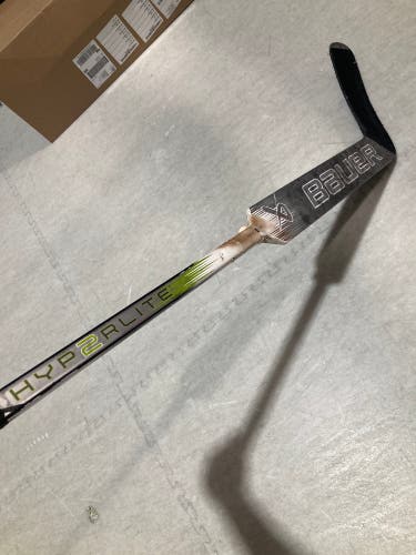 Intermediate Bauer Hyperlite 2 Goalie Stick Regular 24" Paddle (Used)