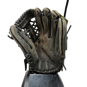 Used Rawlings G204B BB/SB Glove RH Throw Black 11 1/2" 11835-S000199791