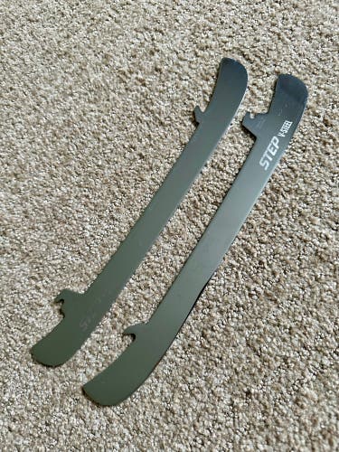 Step Steel V-Steel, 263 mm, CCM (NEW)