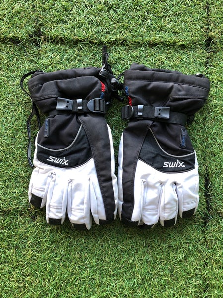 Black Medium Men's Swix Gloves (Used)