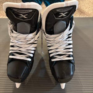 2023 Bauer Vapor X Hockey Skates 7.5 (Used)