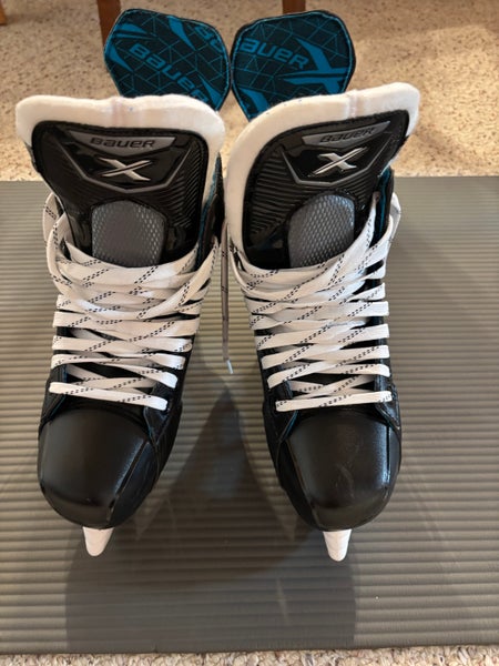 2023 Bauer Vapor X Hockey Skates 7.5 (Used)