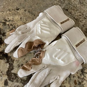 Medium Marucci Blacksmith Batting Gloves Youth