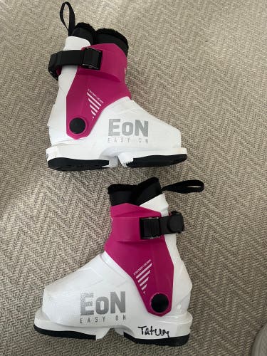 Kid's Alpina Ski Boots (Used)
