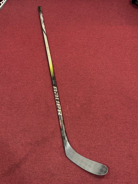 Senior Bauer Vapor Hyperlite 2 Left Hand Stick Kucherov Curve 77 flex Pro Stock (New) Item#KUJB