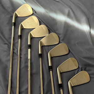 Men's Callaway Diablo Forged Right Handed Iron Set Uniflex Steel Shaft (Used)