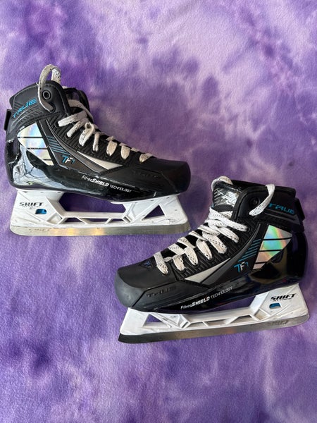Senior True TF7 Hockey Goalie Skates Regular Width 7 (Used)