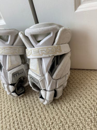 Maverik Max Lacrosse Gloves 12" (Used)