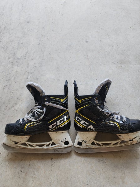 2020 CCM Super Tacks AS3 Pro Hockey Skates Regular Width 7.5 (Used)