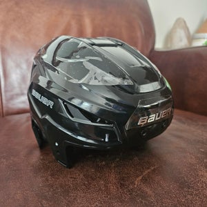 Small Bauer Hyperlite 2 Helmet (Used)
