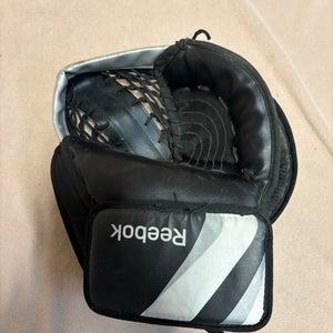 Reebok Regular street hockey goalie glove (Used)
