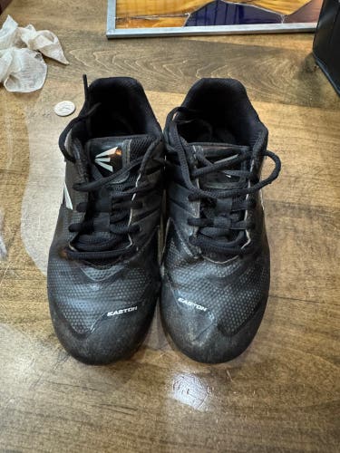 Black Kid's 1Y (Big Kids / Youth) Youth Easton Low Top Molded Cleats (Used)
