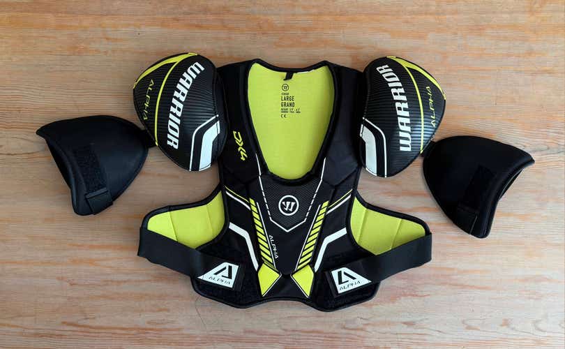 Men's Large Senior Warrior Alpha DX4 Shoulder Pads (Used)