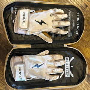 Bruce Bolt YL Batting Gloves (Used)