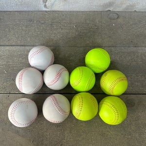 (Jugs Baseball The Deuce 2.5" Foam Pitching Machine 10 Practice Balls
