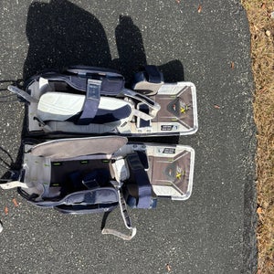 32" Bauer Vapor 3X Goalie Leg Pads (Used)