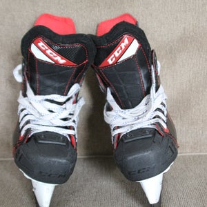 CCM Jetspeed XTRA PLUS Hockey Skates Regular Width Size 1.5 (Used)