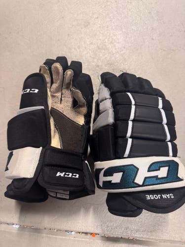 CCM HG 4PC Gloves 14" (Used)